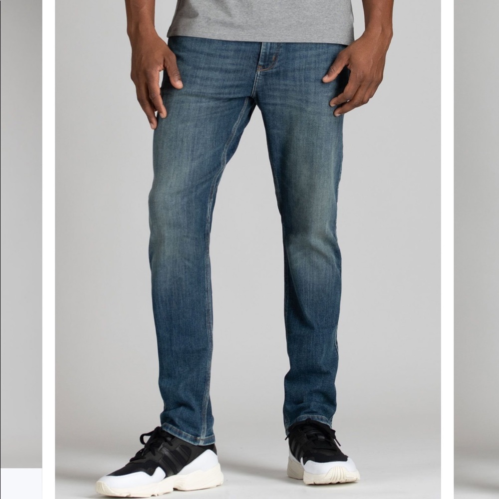 Duer Performance Denim Relaxed Fit 34x30 - worn 10 times